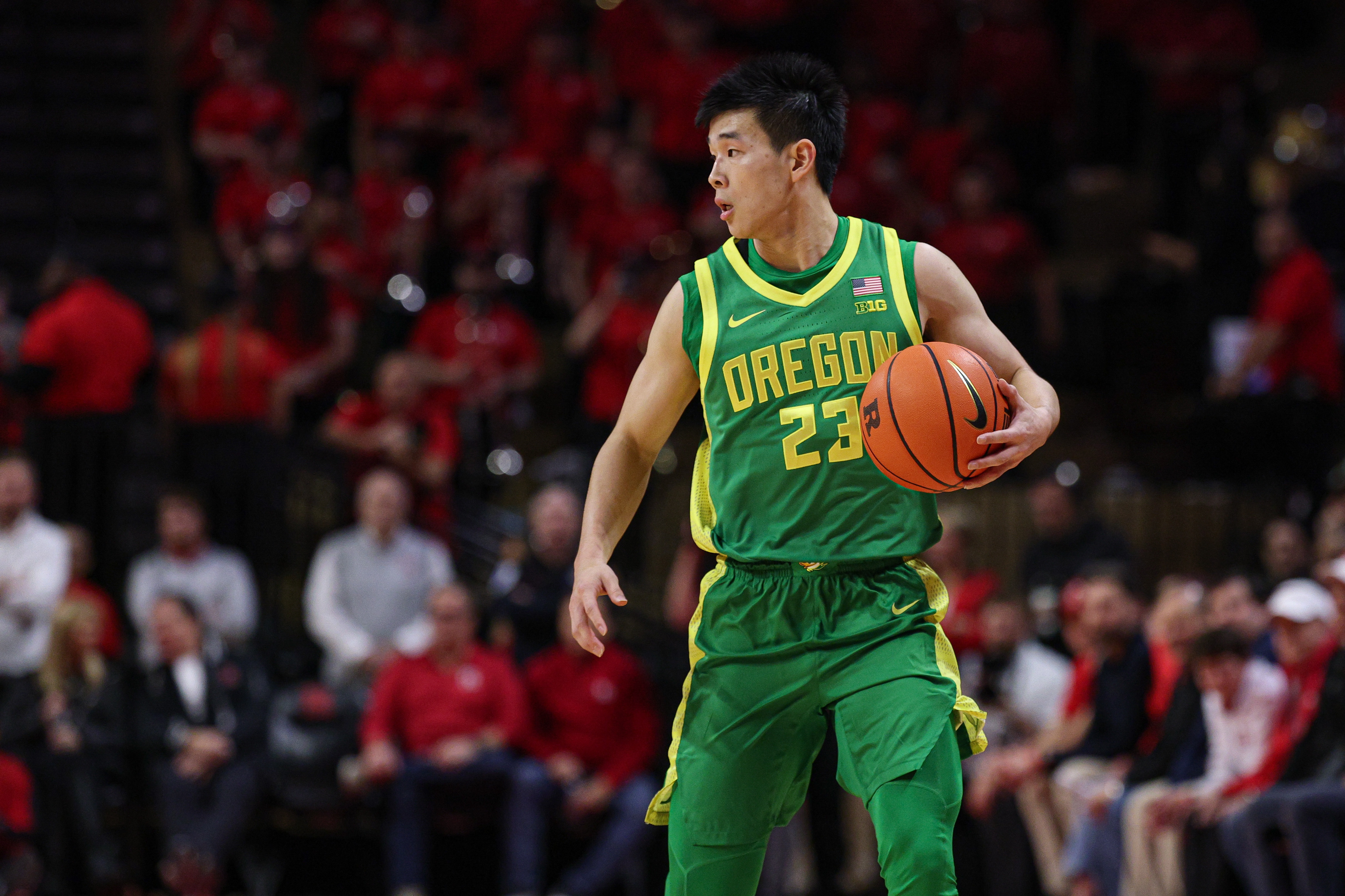 今天俄勒冈大学对阵伊利诺伊大学 林葳因手腕轻微受伤缺阵