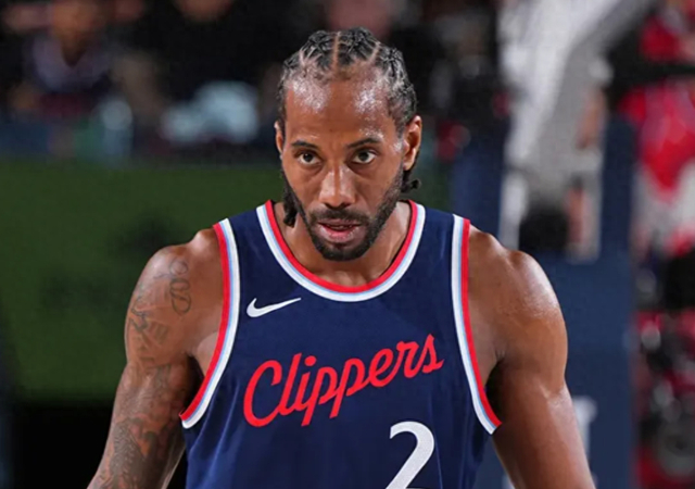 kaiyun-超大攻击范围+抵抗干扰!莱昂纳德的得分能力有多强?|考瓦伊·莱昂纳德|迈尔斯-莱昂纳德|明尼苏达森林狼队|朱利叶斯-兰德尔|朱利叶斯·兰德尔_新浪体育_新浪新闻